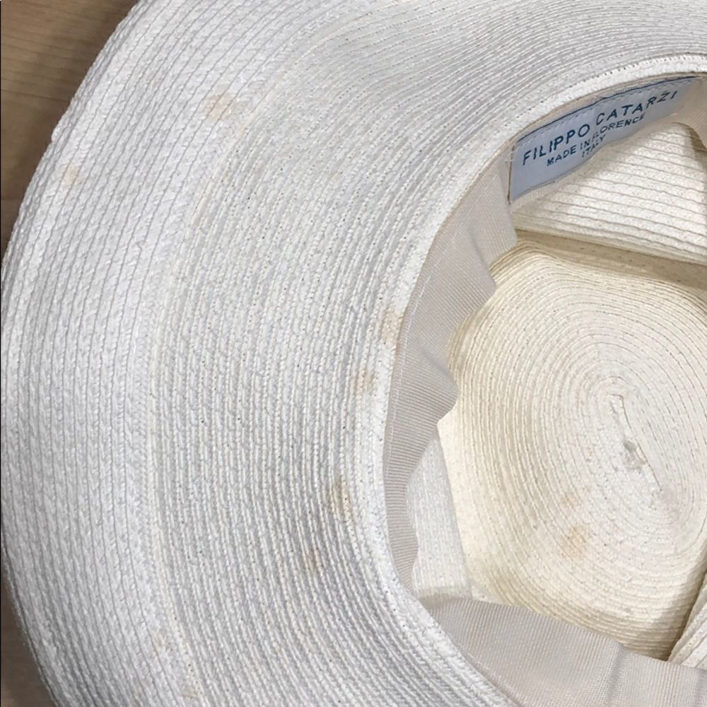Used floppy hat. White - Picture 6 of 8
